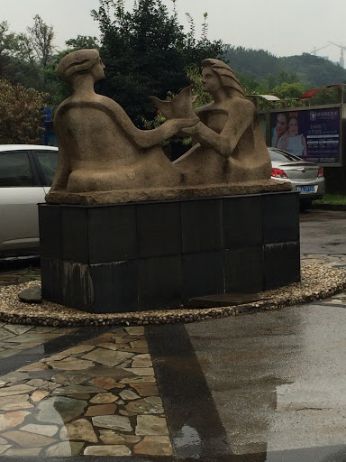 Sculpture of Two Girls