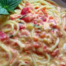 Fettuccine with Sweet Pepper-Cayenne Sauce