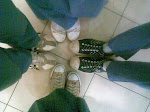 sepatu gue yang dibeli di taman puring, sekarang udah pensiun, sempit banget..