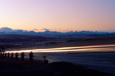 Low_Light_Photography_car_light_trails.jpg