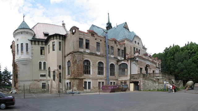 [Panorma Manor House Marianske Lazne.jpg]