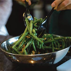 Green Beans with Garlic Vinaigrette