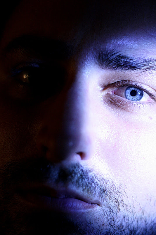 IMAGE: http://lh3.ggpht.com/hillierluke/SAHcHM_hRWI/AAAAAAAABQo/pl0c6SjY8L8/s800/The%20Eye.jpg