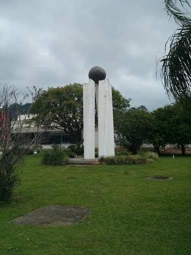 Escultura Na Praça - Florianópolis