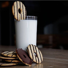 Homemade Keebler Fudge Stripe Cookies