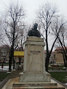 Tudor Vladimirescu Statue
