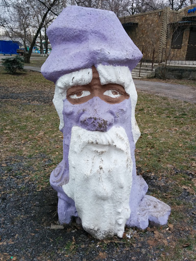 Violet Head Statue 