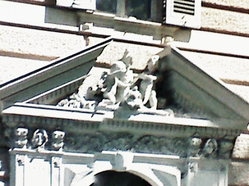 Angioletti Su Palazzo