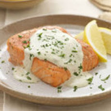 Grilled Salmon with Creamy Pesto Sauce