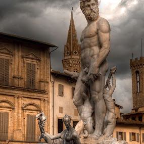 by Glen Unsworth - Buildings & Architecture Statues & Monuments