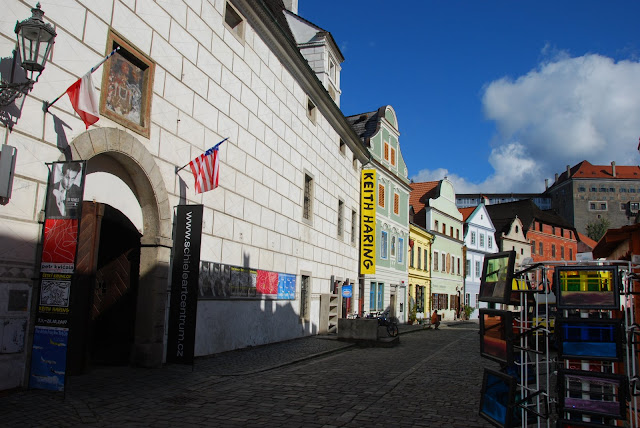 席勒美術館 (Egon Schiele Art Centrum Česk&yacute; Krumlov; http://www.schieleartcentrum.cz/)
