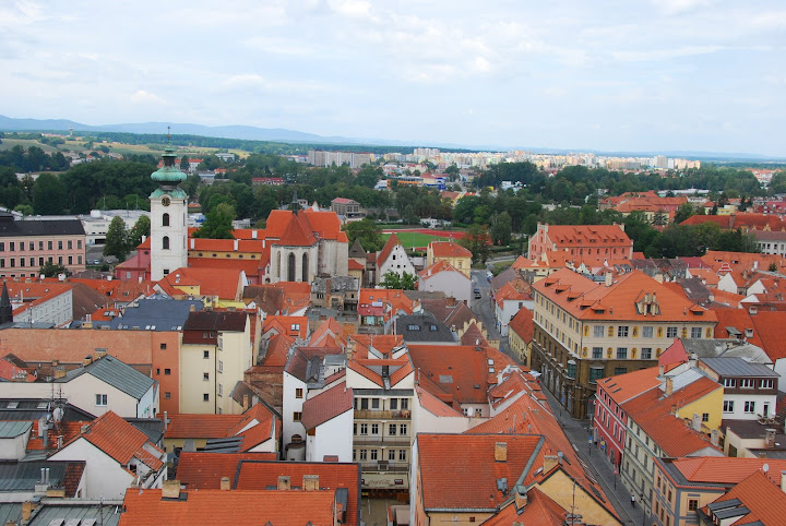 從黑塔上，鳥瞰得巴得傑維契。