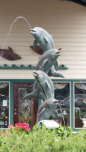 Dolphin Trio Fountain