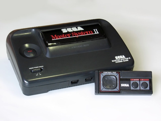 [800px-Master_System_II[5].jpg]