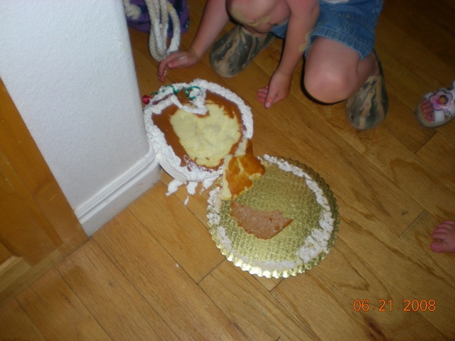 [babiesbirthday0382.jpg]