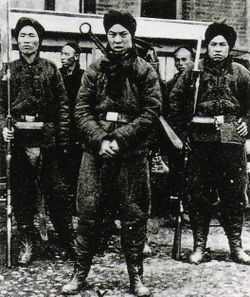 [250px-BoxerSoldiers[3].jpg]