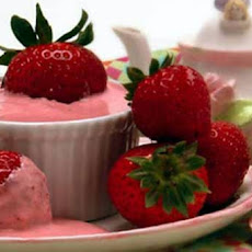 Strawberries & Strawberry Fruit Dip