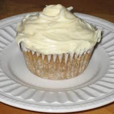Eggless Vegan Carrot Cake Cupcakes