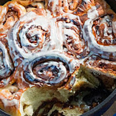 Dutch Oven Cinnamon Rolls
