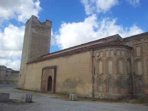 Iglesia Castillo Cuellar