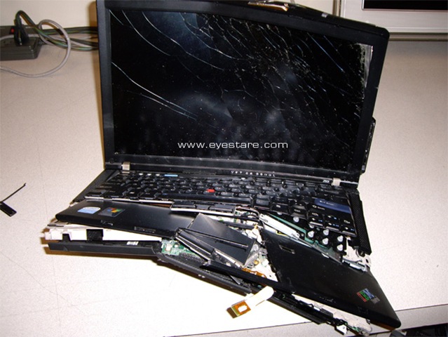 [broken_laptop[3].jpg]