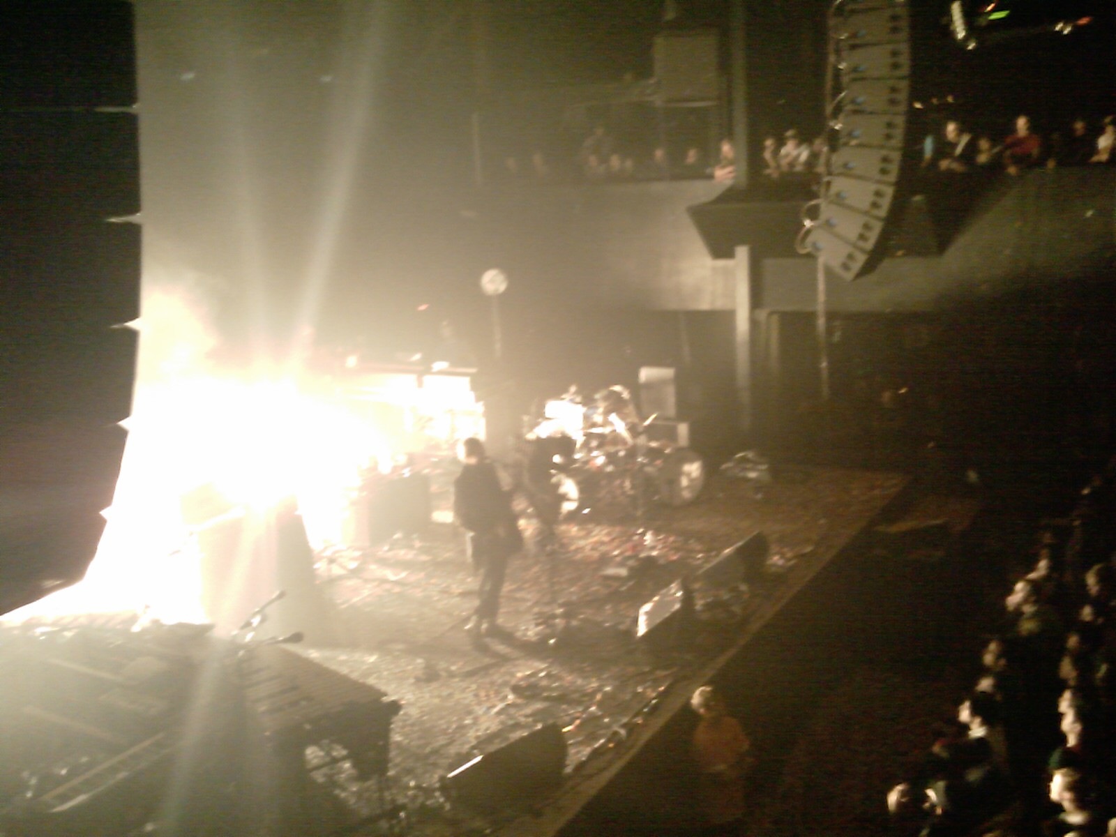 [sigurros33.jpg]