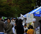 The woman on the right in the white headwrap seemed to be well-known by everyone.  She had an aura about her.