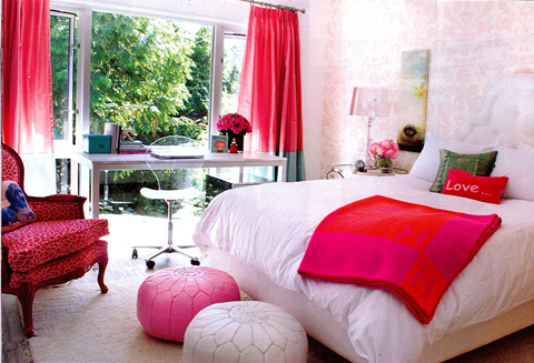 Home Design Magazines on There You Can Use The Decoration Of A Teenage Girls Bedroom Of A