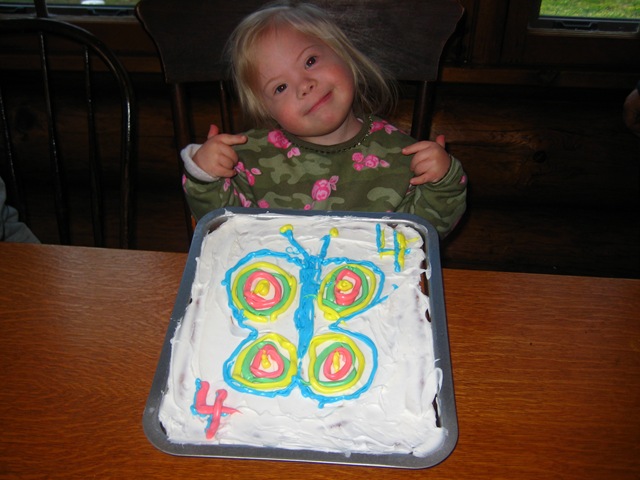 [Cabin  Mem. weekend 5-26,  (Annes 4th bday 154[2].jpg]