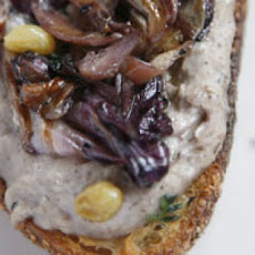 Crostini with Black-Eyed Peas, Radicchio, and Raisins