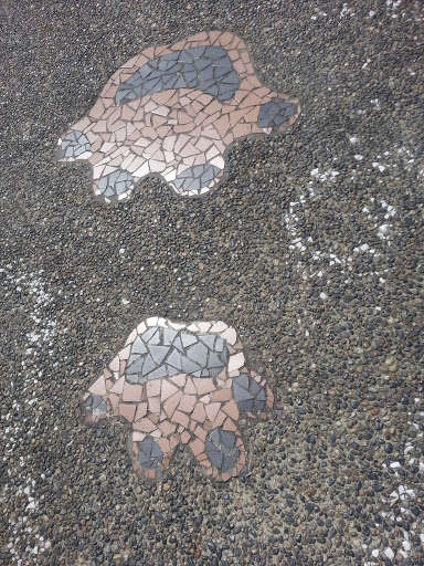 Bear Paw Tile Mosaic