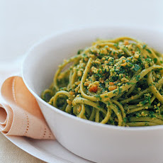 Spinach Linguine With Walnut-Arugula Pesto