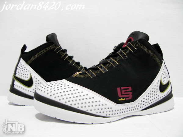 Anticipated Nike Zoom Soldier II Black White Red