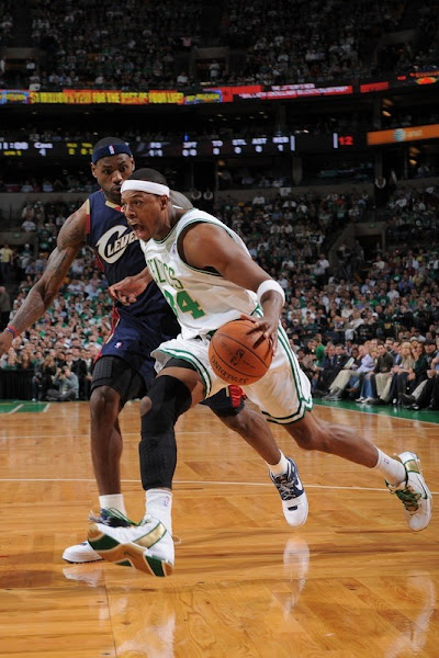 NBA Kicks Off Cavaliers Loose Zoom LeBron VI Debut NBA Kicks Off Cavaliers Loose Zoom LeBron VI Debut