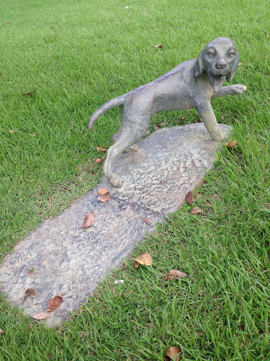 Bayamon Doggie Sculpture 