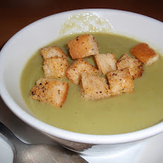 Vegan Creamless Creamy Asparagus Soup