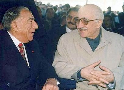 [Fetullah Gülen ile turkes turk kurt[2].jpg]