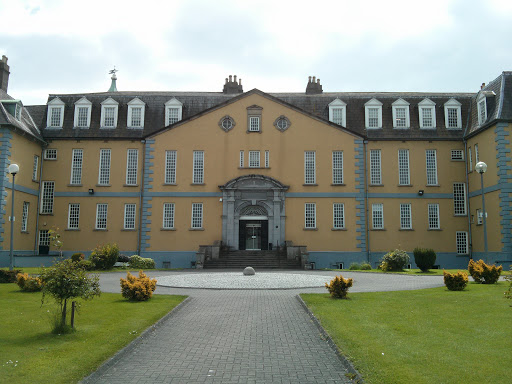 Main Entrance of the HSE