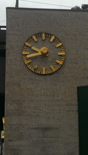 Uhr am Bahnhof Zoo