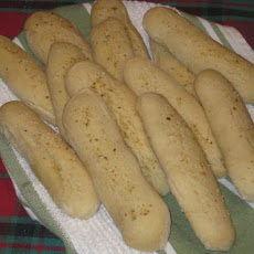 Almost-Famous Breadsticks (Olive Garden Copycat)