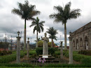 Estatua Jardines Iglesia De Palmares