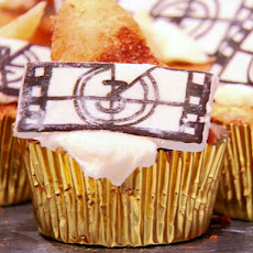 Peach Cobbler, Miel De Nuez, Brown Streusel Cupcakes