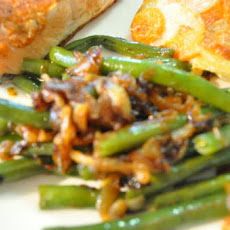 Green Beans With Caramelized Onions