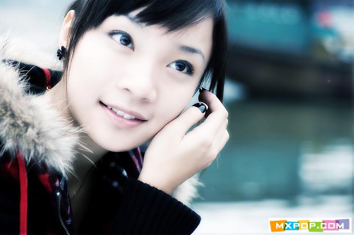 beautiful girl wallpaper 6382871d4fa20657c77c4e8e2d80ac18.jpg