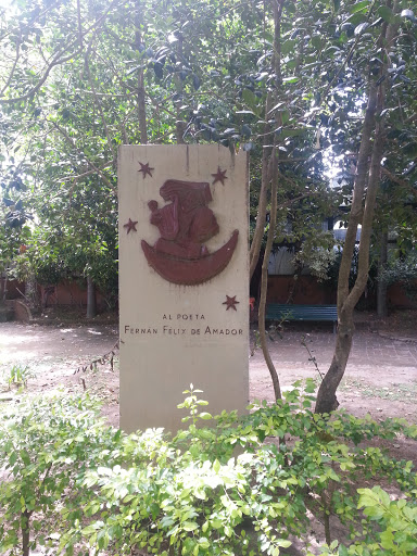 Monumento Al Poeta Fernan Felix De Amador