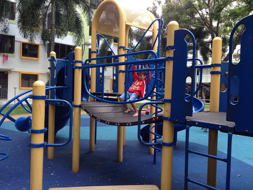Beo Crescent Playground 