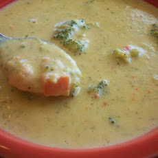 Broccoli, Red Pepper, and Cheddar Chowder