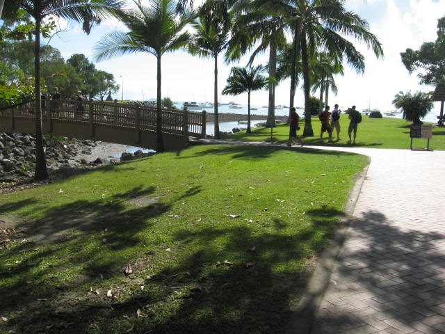 [AIRLIEBEACH0072.jpg]
