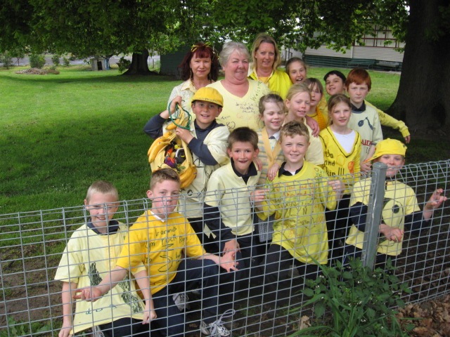 [YELLOWDAY0022.jpg]