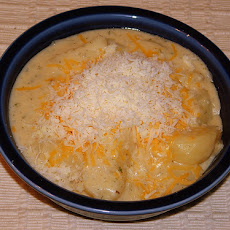The Easiest Cheesiest Potato Soup